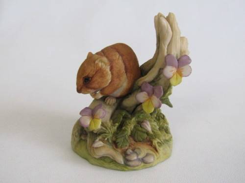 Lot of 4 collectable Animal figurines, Crown Staffordshire, Ansley and Teviotdale, excellent cond