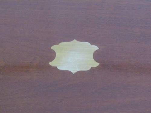 Vintage Mahogany Cased Set of 12 EPNS Fish Knives and 12 Forks in excellent condition, 24 piece