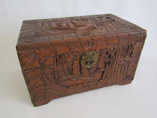 Large vintage elaborately carved Camphorwood Jewellery Box with hinged Lid, 35cm x 22cm x 21cm