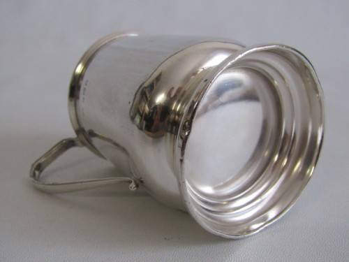 Vintage Hallmarked sterling silver Cup, 77.7 grams (Crazy R1 start Christmas auction at Port No.5)