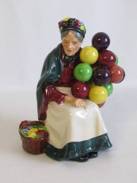 Original large 1930's Royal Doulton porcelain Figurine "The Old Balloon Seller" HN1315, 19cm,perfect