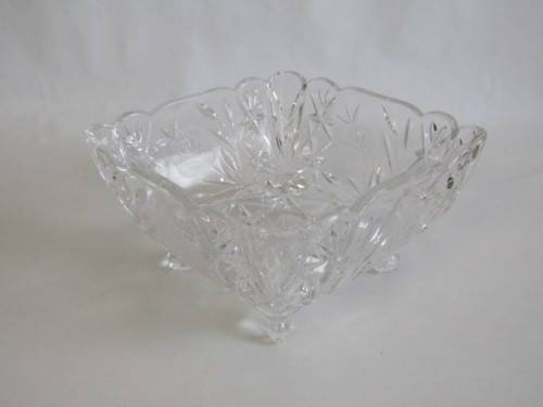 Large vintage solid lead Crystal footed Bowl, Rose cut, excellent condition, 21.5cm x 21.5cm x 12cm