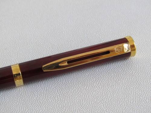 Original Waterman Ballpoint Pen in red and gold plated, original Case, excellent and working, 13.5cm