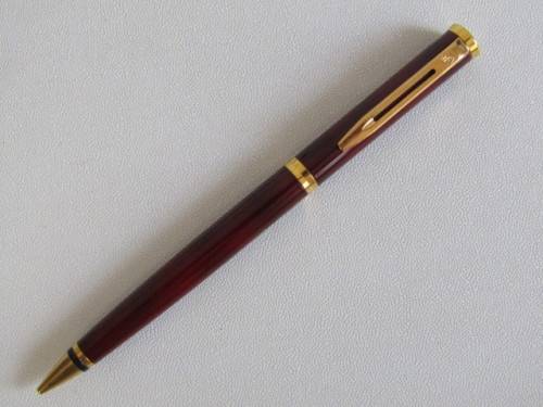 Original Waterman Ballpoint Pen in red and gold plated, original Case, excellent and working, 13.5cm