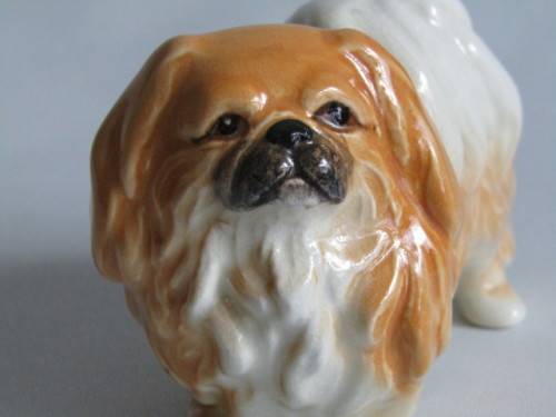 Vintage original Salvac England ceramic Dog figurine, 12cm , excellent condition