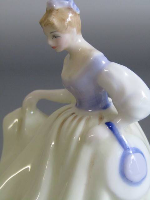 Original vintage 1962 Royal Doulton Figurine "Fair Lady" HN3216, 9.5cm, prestine condition