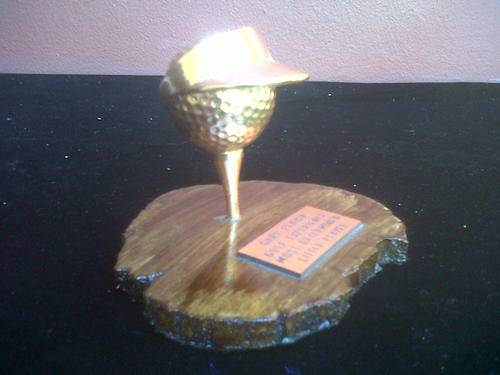 SMALL GOLF TROPHY