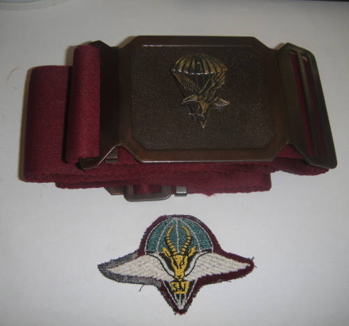 South African Defence Force : Parabat Cloth Badge with Stable Belt