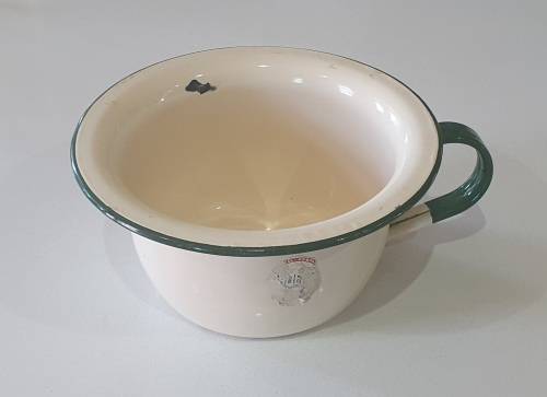 Vinage enamel bedpan (Koos) as per photos