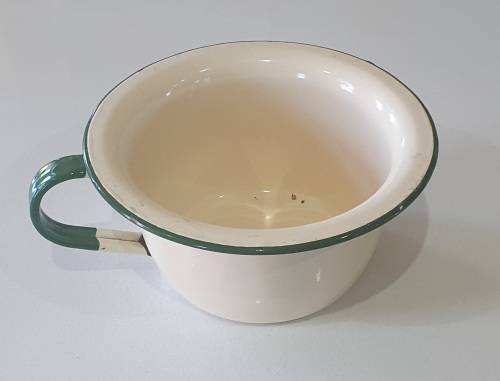 Vinage enamel bedpan (Koos) as per photos