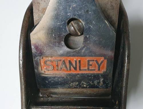 Vintage STANLEY BAILEY N0.4 1/2 hand plane, made in England as per photo.