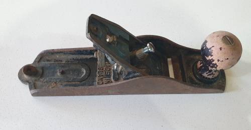 Vintage incomplete no.3 hand plane for parts - made in ENGLAND, as per photo.