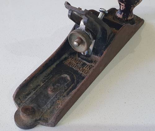 Vintage incomplete no.3 hand plane for parts - made in ENGLAND, as per photo.