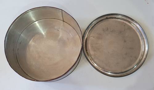 WESTON`S 2 kg biscuits tin, Springs, Transvaal, as per photo