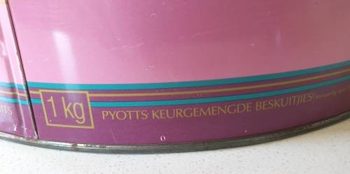 PYOTTS 1 kg biscuits tin as per photos