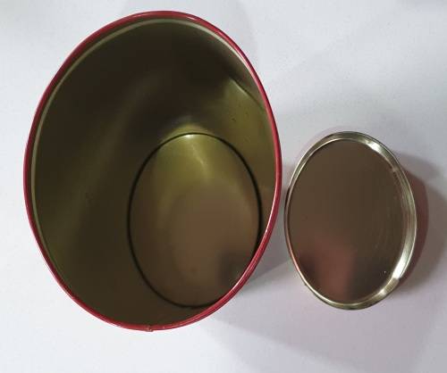 Ouma rusks Teddy bear tin as per photos