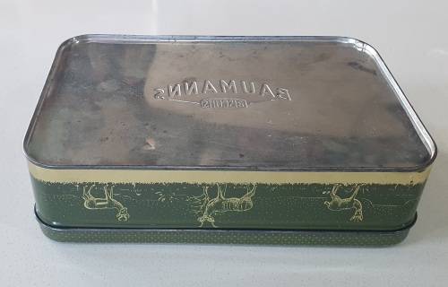 Vintage BAUMANN`s biscuits tin as per photos