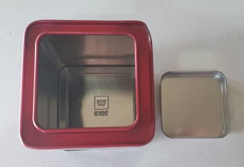 Rooibos tea tin as per photos