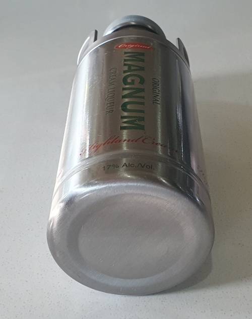 MAGNUM cream liqueur tin as per photos