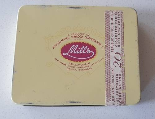 MILLS SPECIAL England`s luxury cigarette tin as per photos