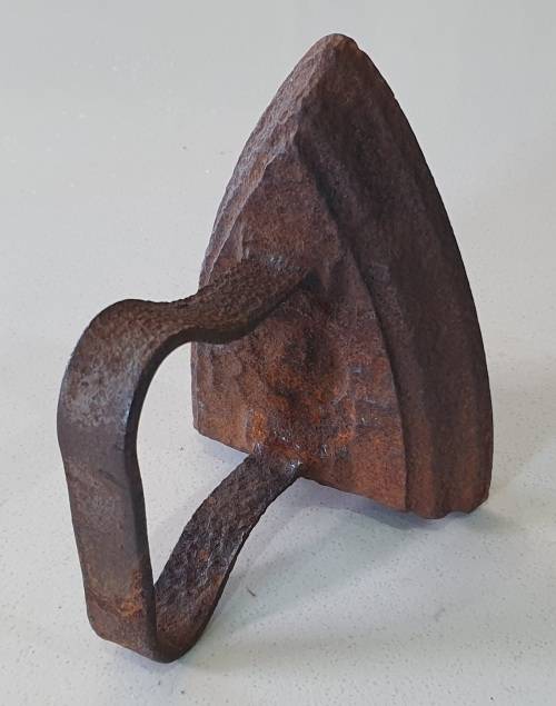 Vintage cast iron, coal stove clothing Sad Iron as per photo
