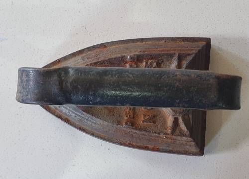 Vintage cast iron, coal stove clothing Sad Iron as per photo