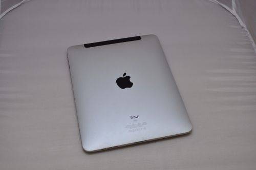 Genuine Apple Ipad 1, 32gb, 3G cellular+ Wifi