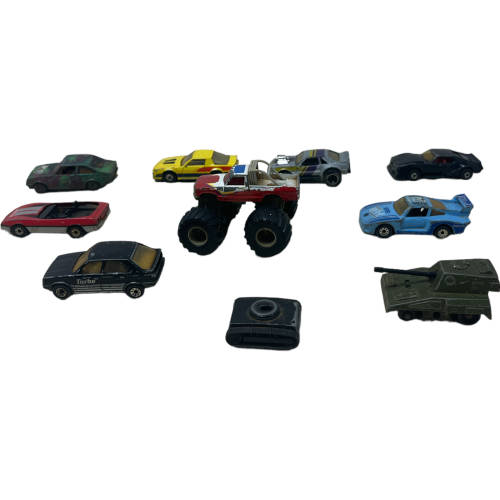 Lot of 9 X Matchbox cars 3,7cm to 8cm in length