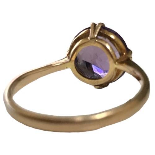 Vintage 2.0 Gram, 9ct Gold Ring: 53mm/6.5 Inches Diameter  with set Amethyst 3.0/0,95mmx 0,53mm