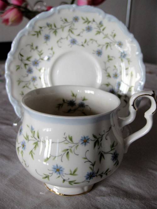 Royal Albert Caroline Coffee duo