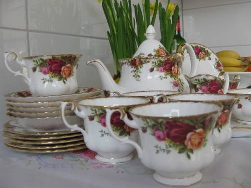 Royal Albert Old Country Rose Tea Set-23 pieces