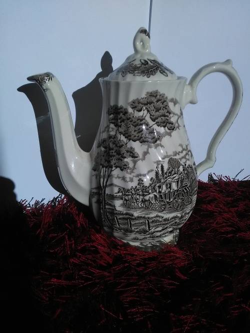 Myott Staffordshire ROYAL MAIL BROWN Coffee Pot