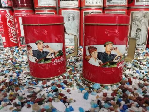 RETRO METAL TIN COCA COLA SALT AND PEPPER SHAKERS