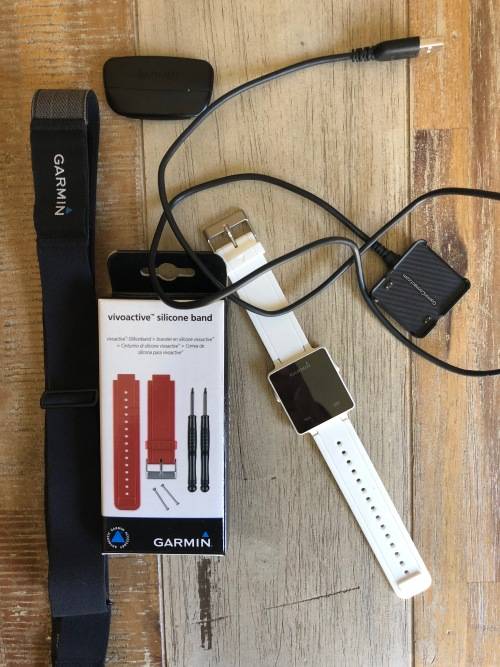 Garmin Vivoactive White Sports Watch with new silicone band plus free red band & HR monitor