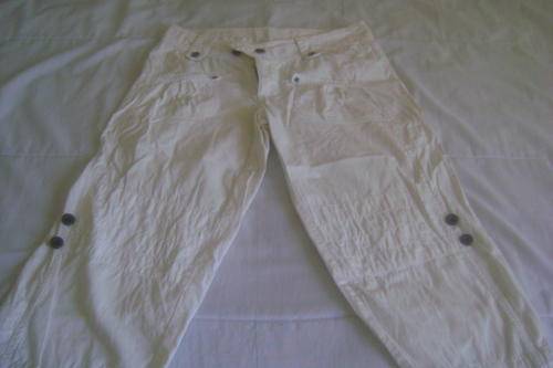3/4 White Pants Size 32