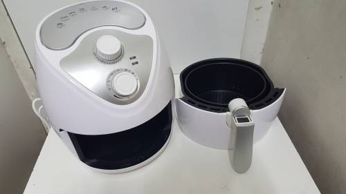 Black Friday Special!!! Air Fryer - 1300W White Air Fryer - XF-001 1300W White Air Fryer