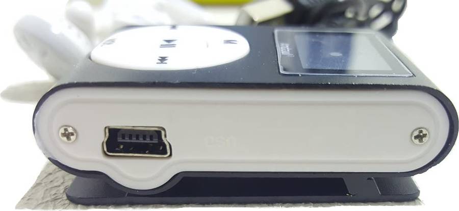 Mini Lavalier Metal MP3 Music Player with Screen