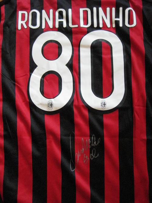 Ronaldinho signed Ac Milan 2009/10 home shirt WOW