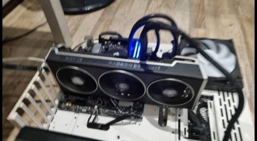 XFX Radeon RX 6700 XT Speedster QICK 319 Black 12GB GDDR6