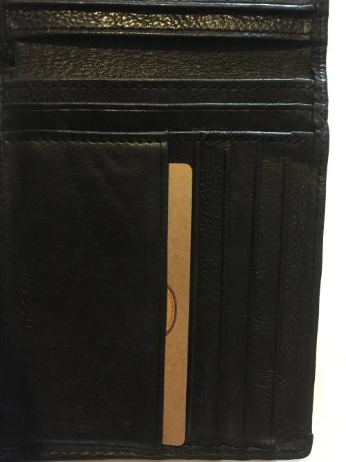 Fossil Men`s Genuine Leather Wallet with original box