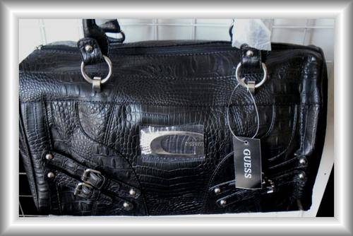 FREE SHIPPING         GUESS   HAND BAG SIZE;42X22