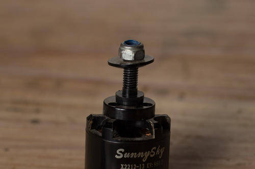 Sunny Sky X2212 with Lock Nut