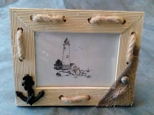 THIS IS SUCH A STUNNING WOODEN SEA THEMED PHOTO FRAME - BEAUTIFUL PIECE!!!!