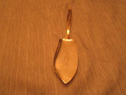 LOOK AT THIS STUNNING SILVER? FISH SERVING DISHER - SUCH AN EXQUISITE PIECE!!!!