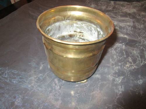 THIS IS SUCH AN EXQUISITE BRASS PLANTER - OLD BUT BEAUTIFUL!!!!