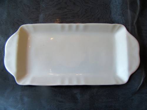 THIS IS SUCH A BEAUTIFUL CERAMIC SERVING PLATTER - REAL NICE PIECE!!!!!