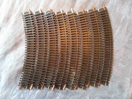 I HAVE A JOB LOT OF 8 x ''LIMA HO'' SCALE SHORT CURVED TRACKS - SUCH COLLECTABLE PIECES!!!!