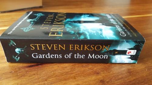 Gardens of the Moon (Malazan Book of the Fallen #1) by Steven Erikson