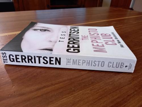 The Mephisto Club (Rizzoli and Isles #6) by Tess Gerritsen - Large Softcover