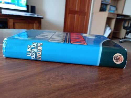 Cyclops (Dirk Pitt #8) by Clive Cussler - Large Hardcover